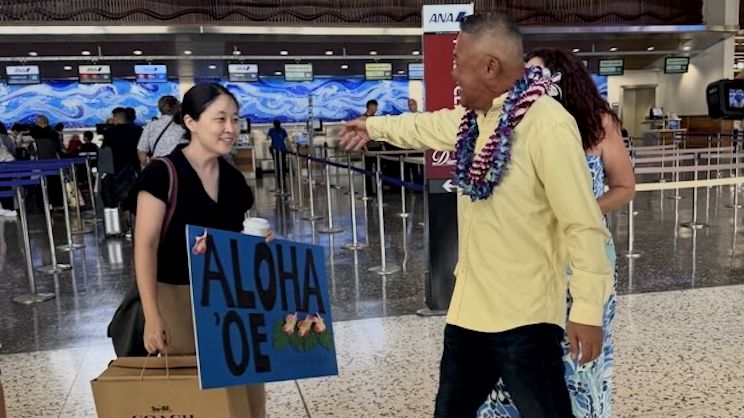 Decorated U.S. Army veteran Sae Joon Park, self-deporting to South Korea on Monday at Honolulu International Airport, saying goodbye to a friend. (Spectrum News/Nuy Cho)