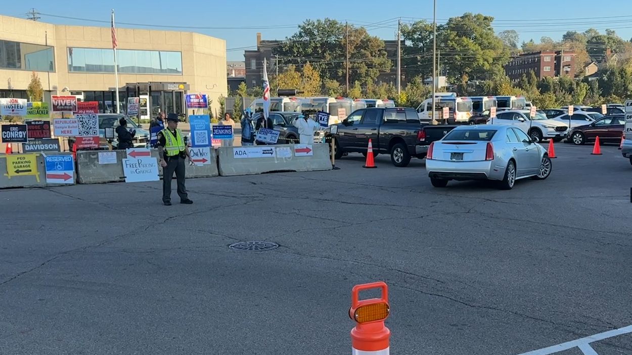 Early in-person voting begins in Hamilton County