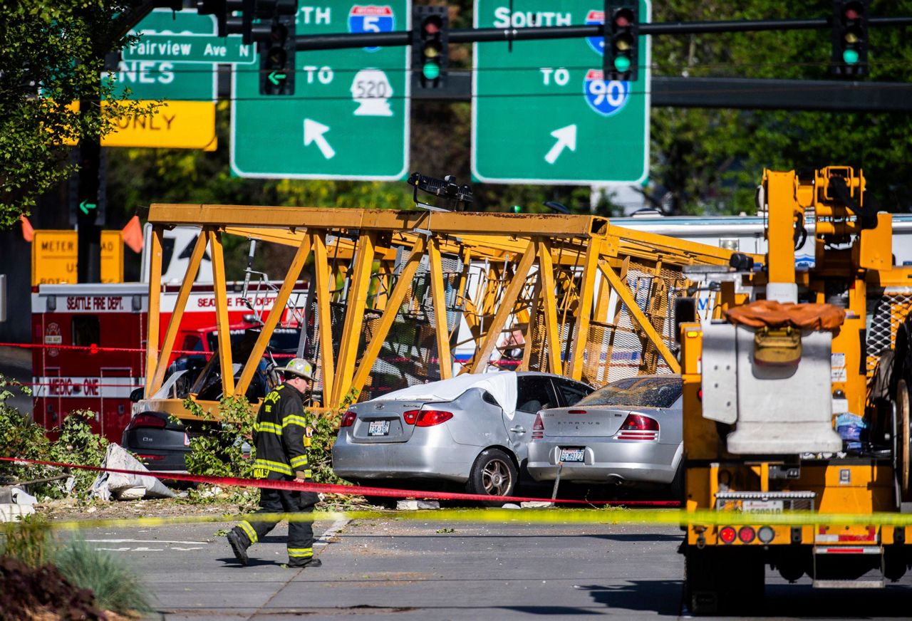 Crane collapses in downtown Seattle on Saturday