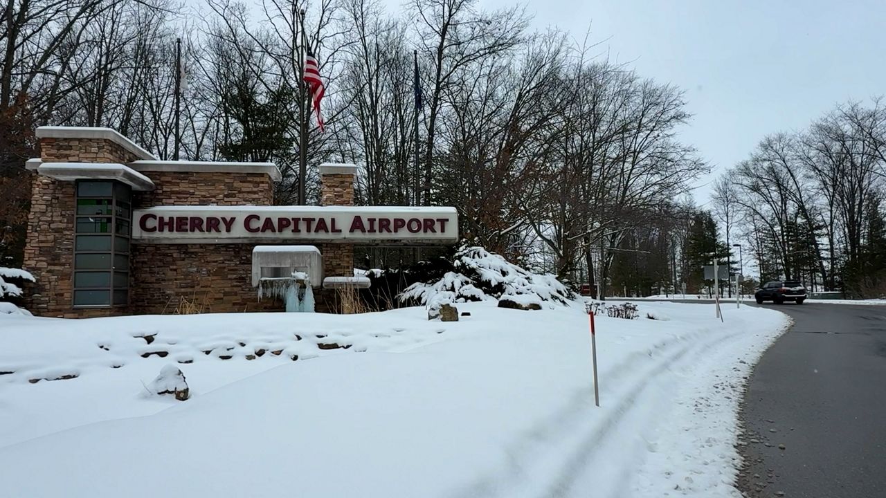 TSA officers at Cherry Capital Airport get local support
