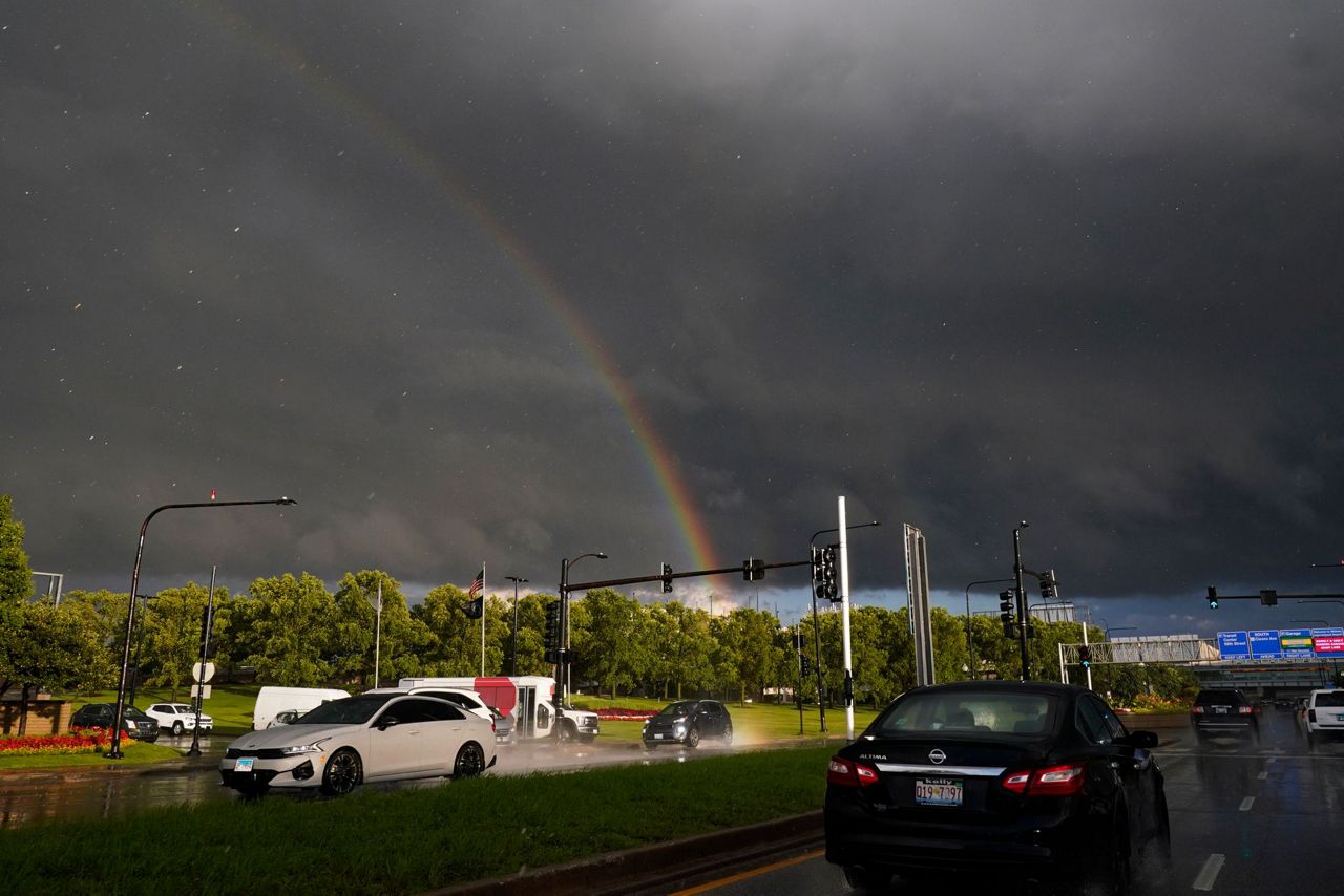 Tornado touches down near Chicago's O'Hare airport amid severe weather