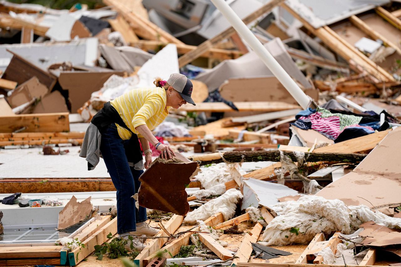 Tornadoes tear through southeastern US as storms leave 3 dead