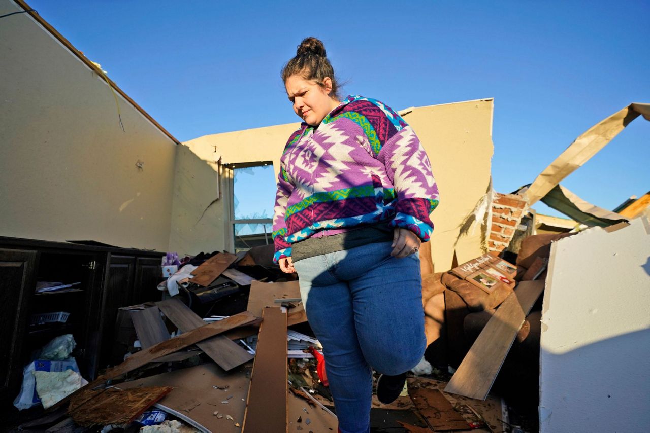 1 dead, dozens hurt as tornadoes hit Texas and Oklahoma
