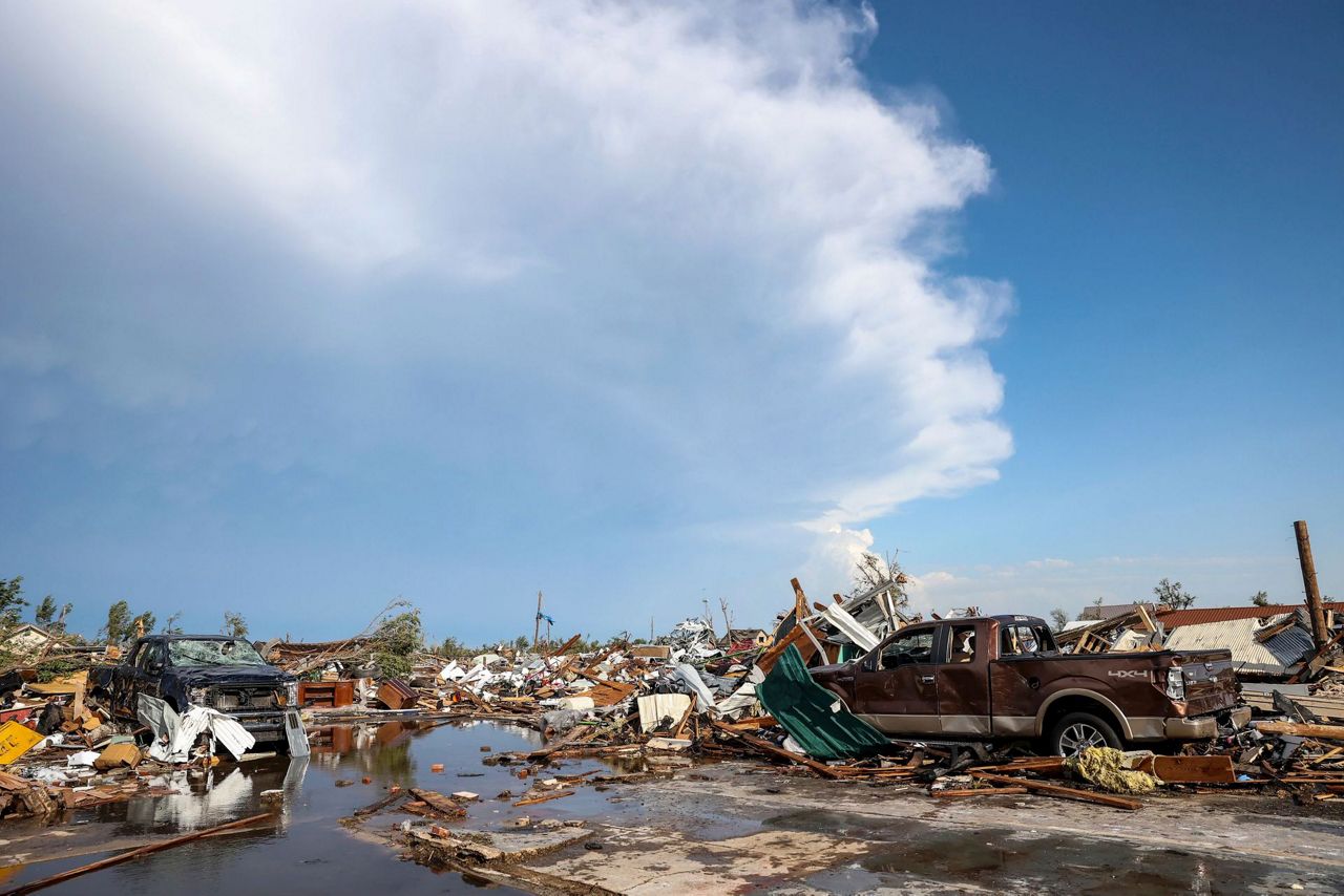 Cleanup begins after tornadoes hit in Texas and Florida, killing 4 and ...