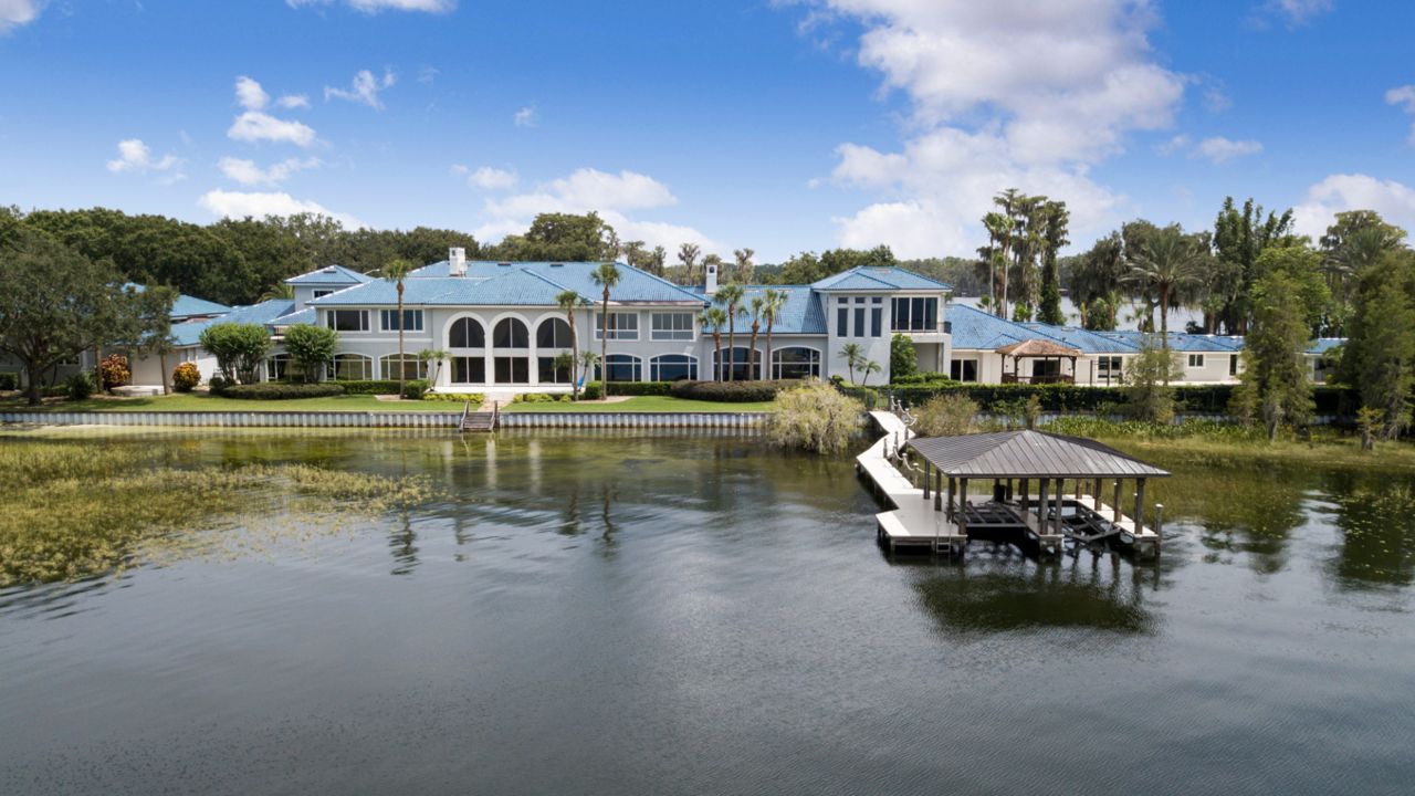 Shaquille O'Neal's $19.5 million mega-mansion. (Photo: The Atlas Team)