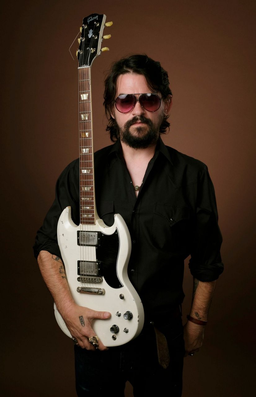 Shooter Jennings makes a left turn back to '80s country