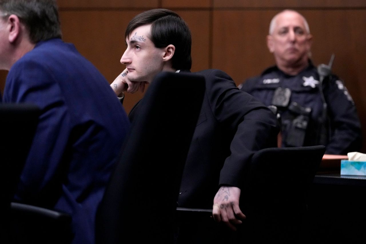 Jury selection to begin in murder trial of suspect in suburban Chicago ...