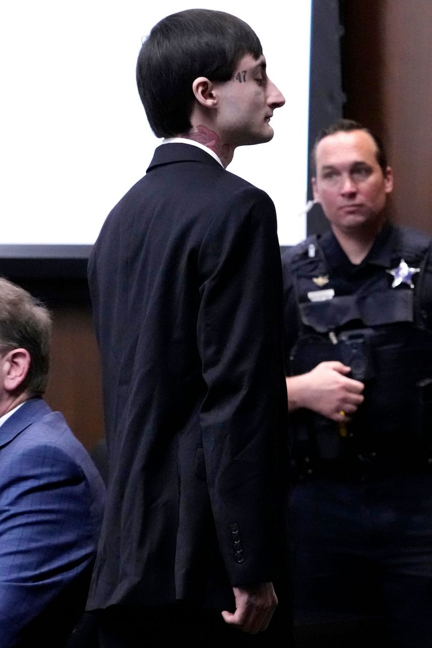Illinois man accused of deadly mass shooting at July 4th parade faces ...