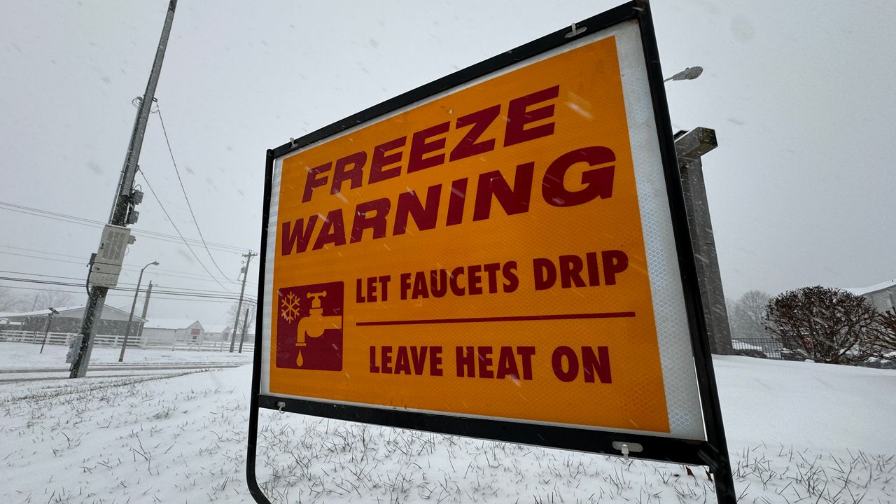 Lexington’s covered with wintery mix