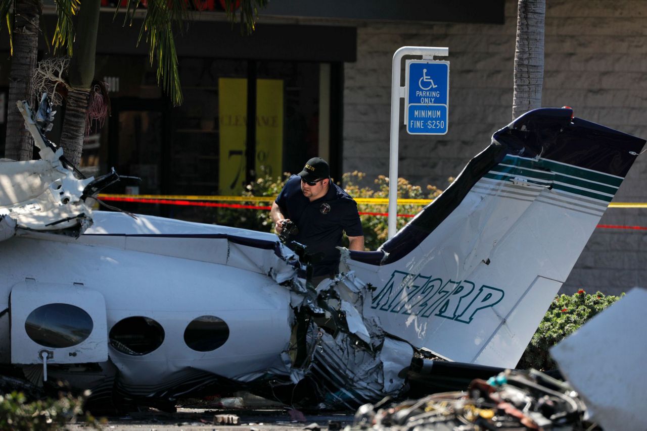 5 killed when small plane crashes in California parking lot