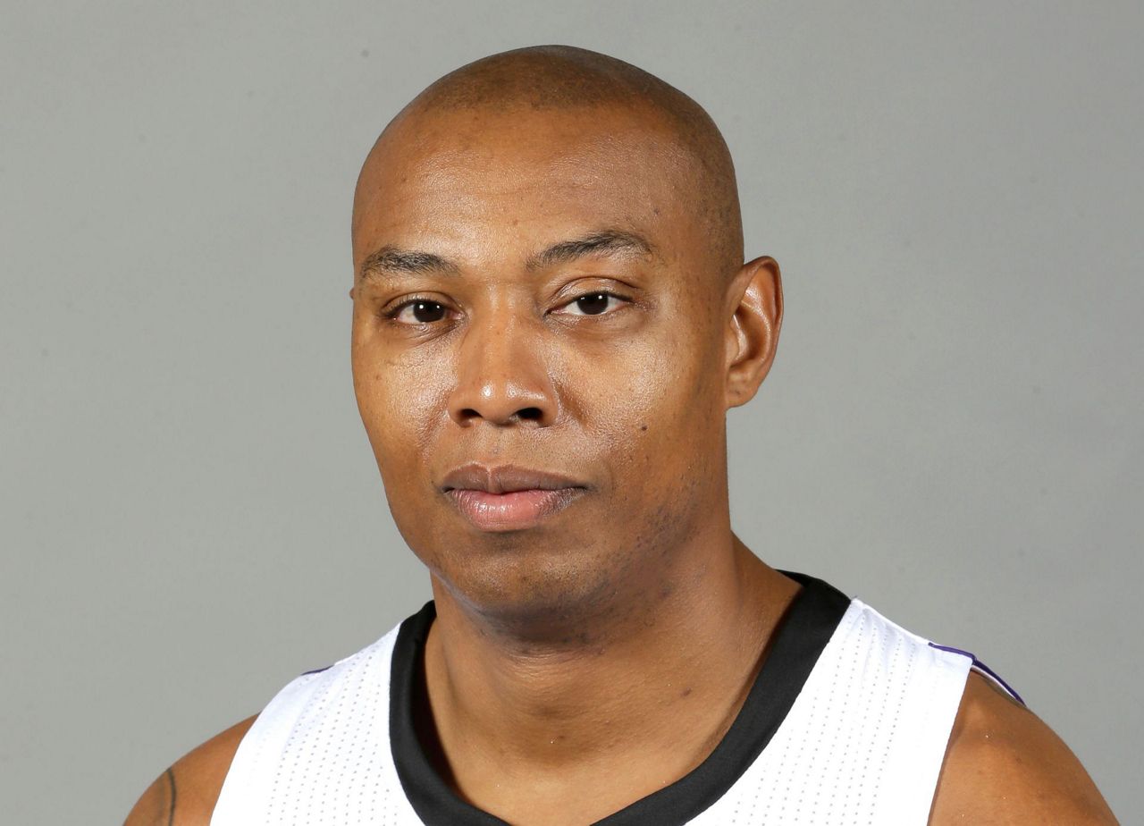 Former NBA star works to end solitary confinement in prisons
