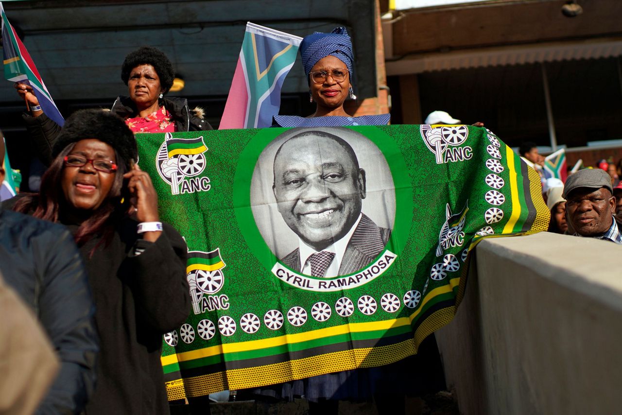 Ramaphosa takes oath as South Africa's president