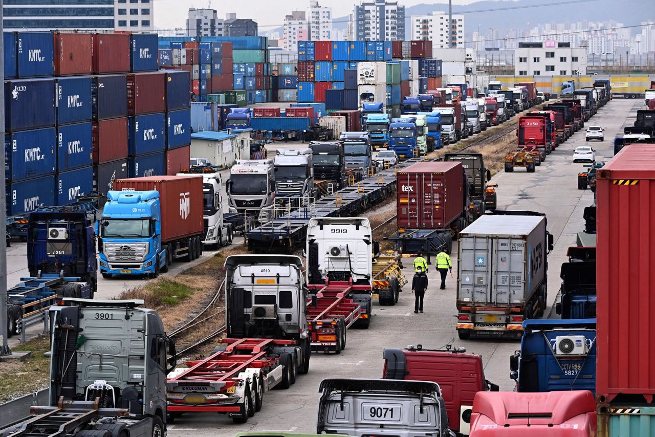 South Korea Orders Striking Cement Truckers Back To Work