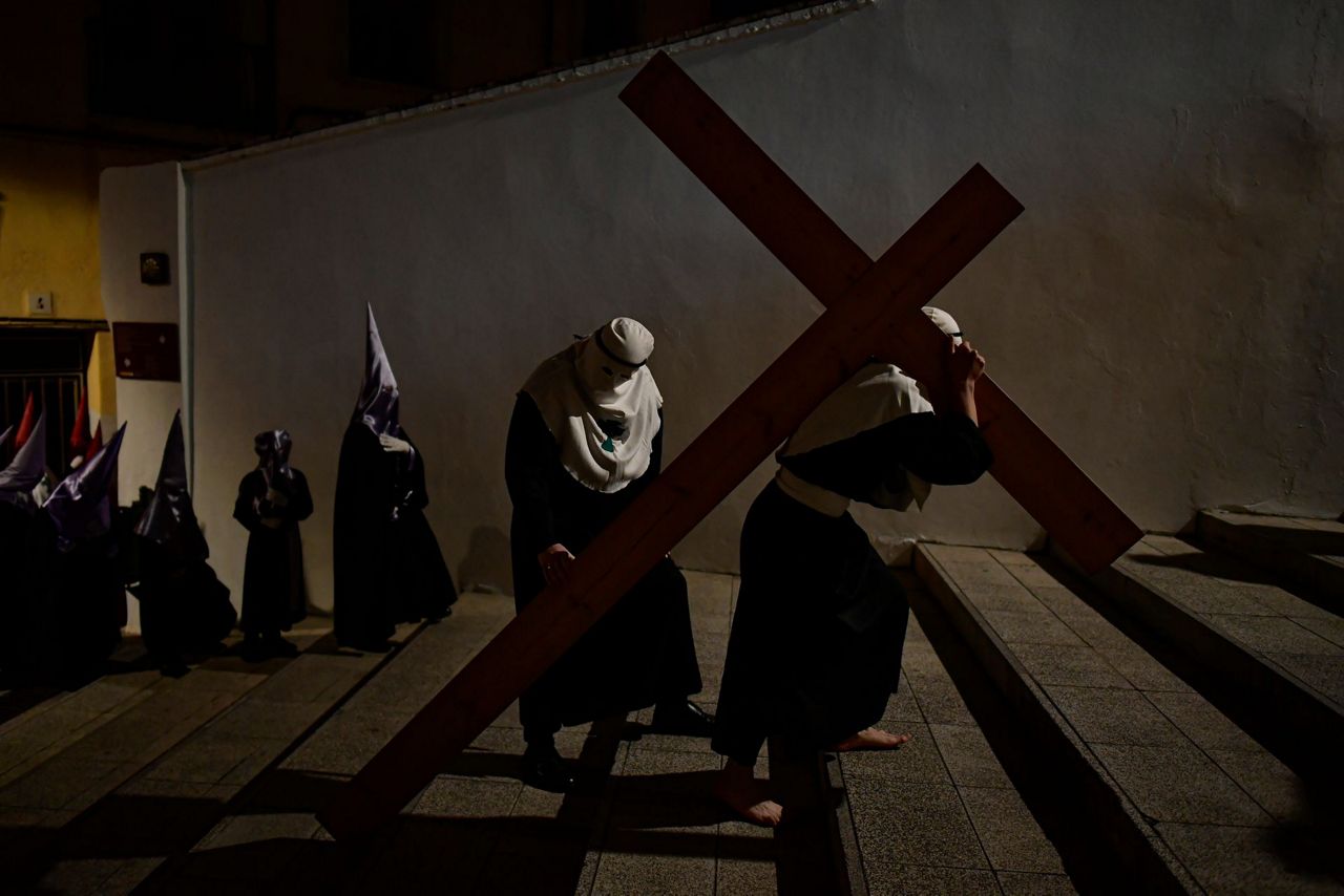 AP PHOTOS: Joyous Holy Week celebrations around the world