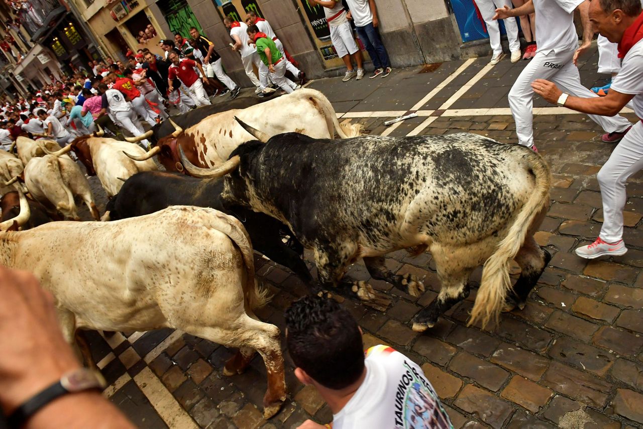1 goring, 3 others injured in Spain's running of the bulls
