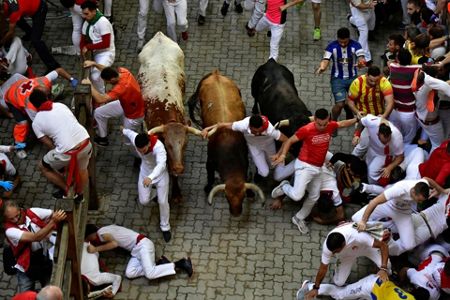 Spain: Three runners gored in tense 5th Pamplona bull run