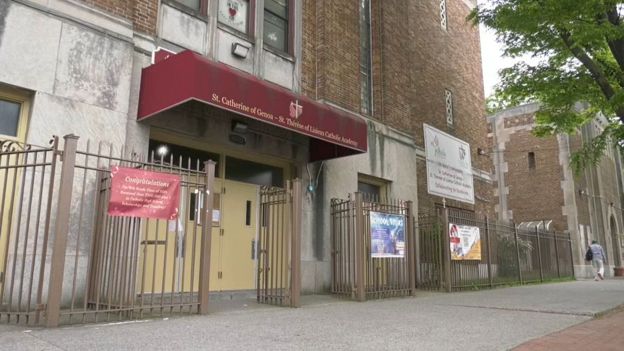 ST CATHERINE GENOA-ST THERESE LISIEU