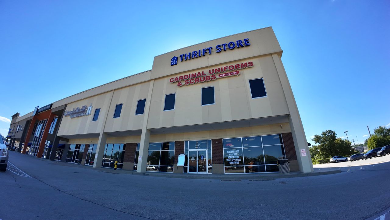 St. Vincent de Paul expands with new southwest Louisville thrift store