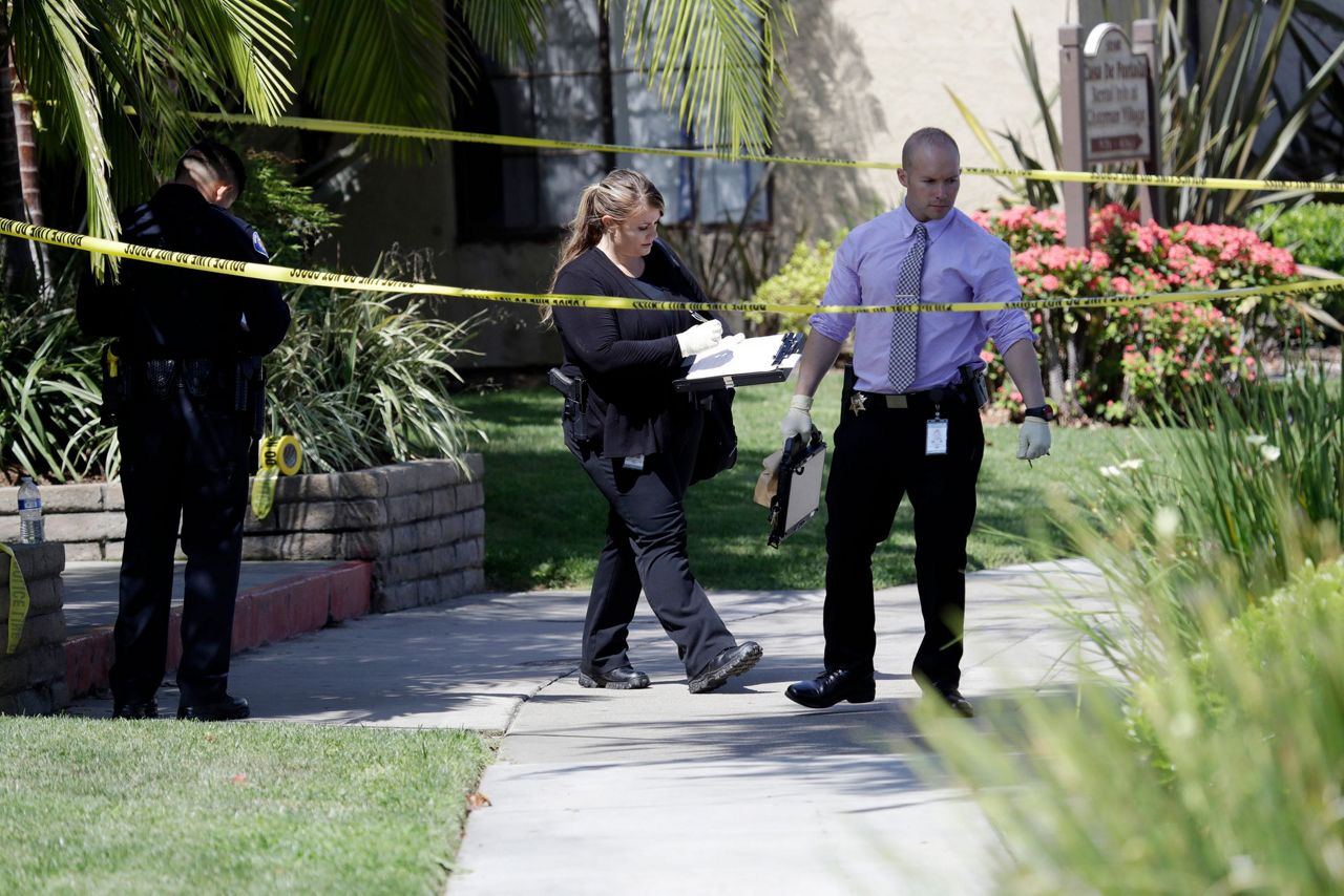 Stabbing rampage in California kills 4, wounds 2