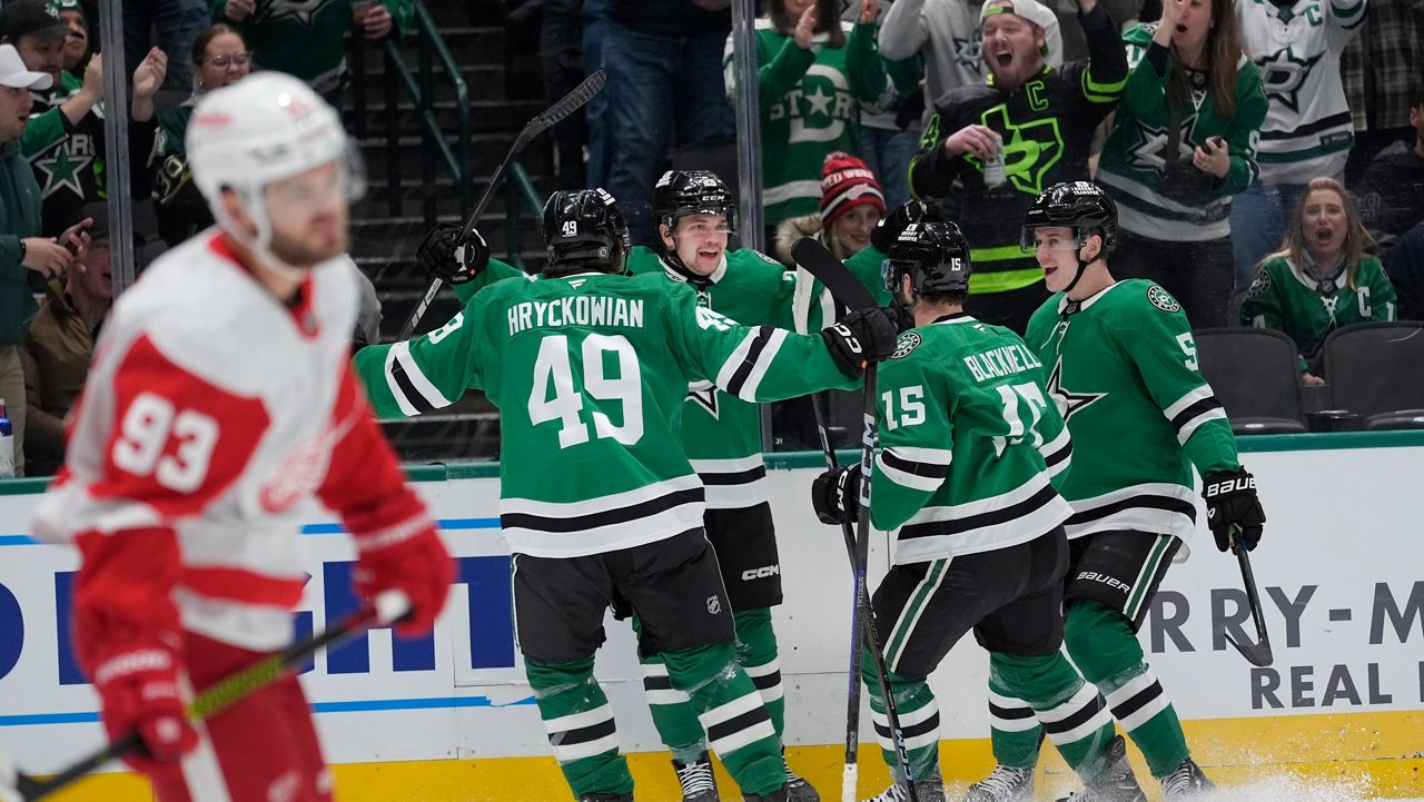 Stars beat Red Wings 4-1