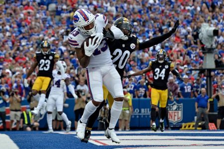 Steelers beat Bills 23-16 in front of packed Highmark Stadium