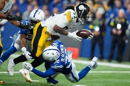 Snell runs for go-ahead TD, Steelers hold off Colts 24-17 - WISH-TV, Indianapolis News, Indiana Weather