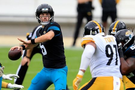 Jacksonville Jaguars bench rookie Jake Luton, switch to veteran Mike Glennon  at QB 