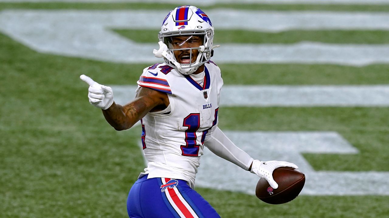 Bills crush the Commanders 37-3