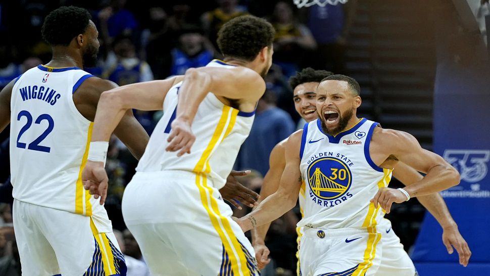 Golden State guard Stephen Curry made a 3-pointer with 34 seconds left in Wednesday night's game. He finished with 17 points.