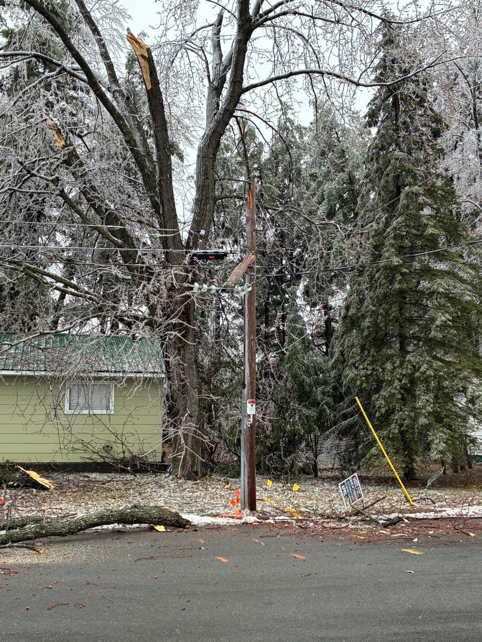 Over 20,000 still without power in central Wisconsin