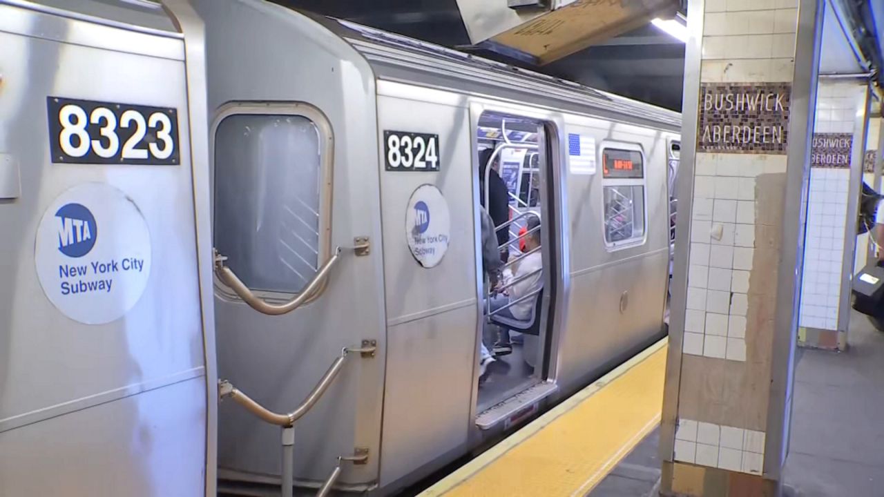 Subway Surf: New York 2023 .