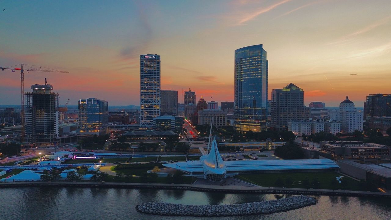 milwaukee skyline