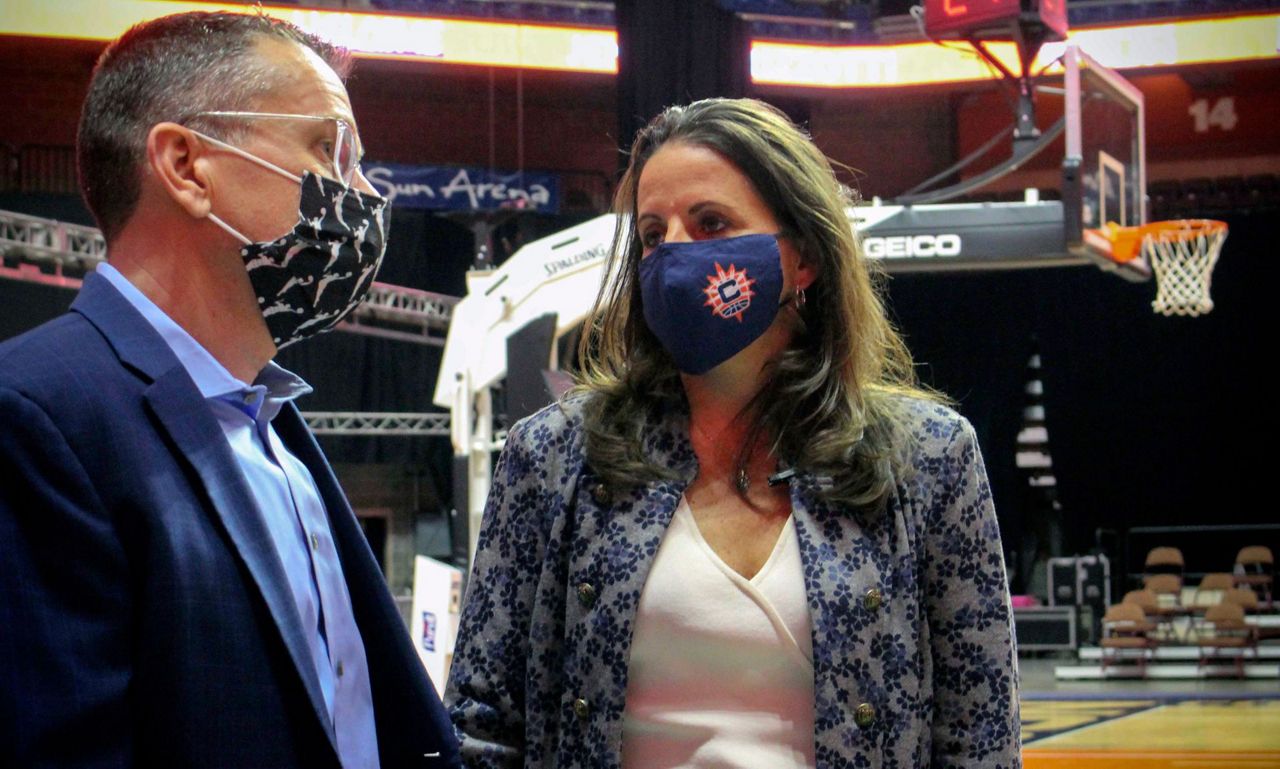 Sun coach suspended, fined for comment about player's weight