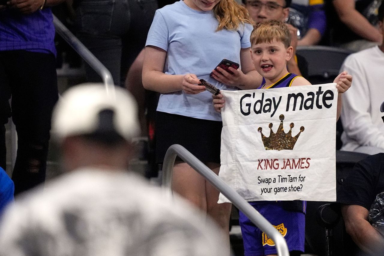 NBA memo targets fan behavior, reminding teams to address unruly acts ...