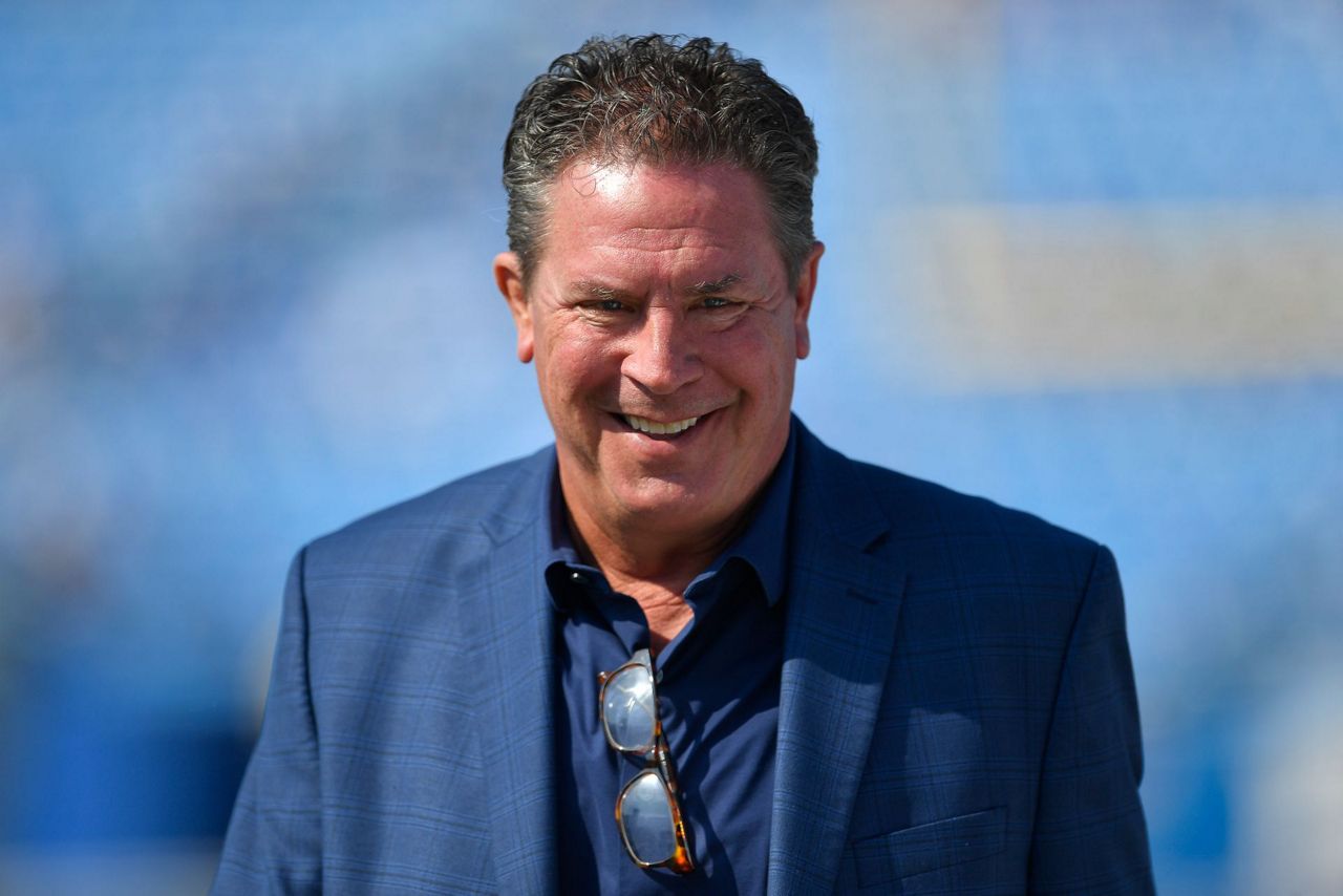 Scarlett Johansson and Dan Marino have fun with almost being champions ...