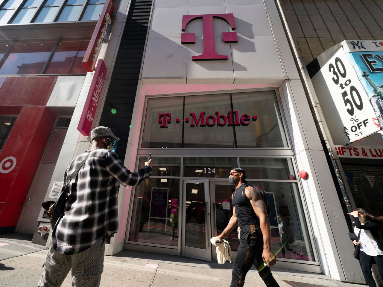 T-Mobile membayar  juta setelah pemadaman menyebabkan panggilan 911 gagal