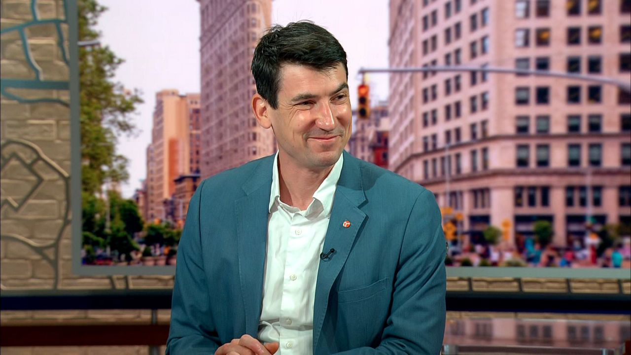 Transportation advocate reacts to mayor and governor's plan for faster buses