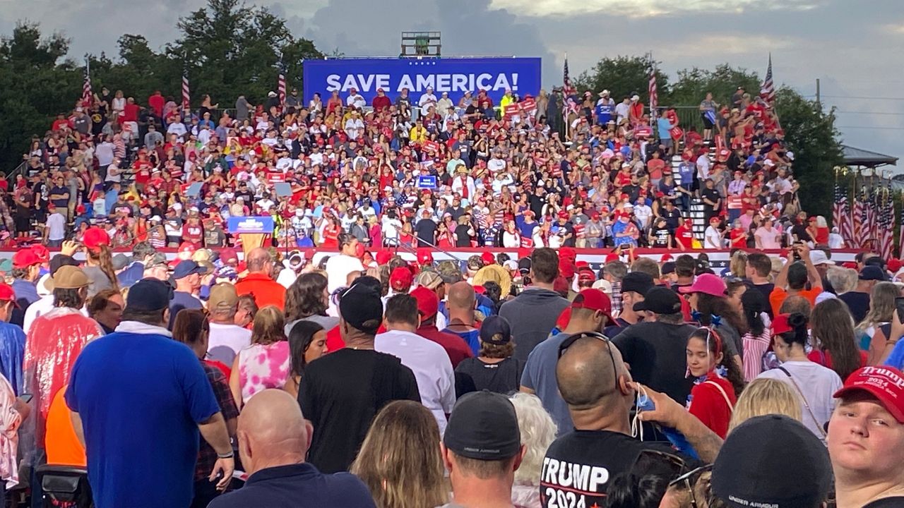 Trump holds rally Saturday night at Sarasota Fairgrounds