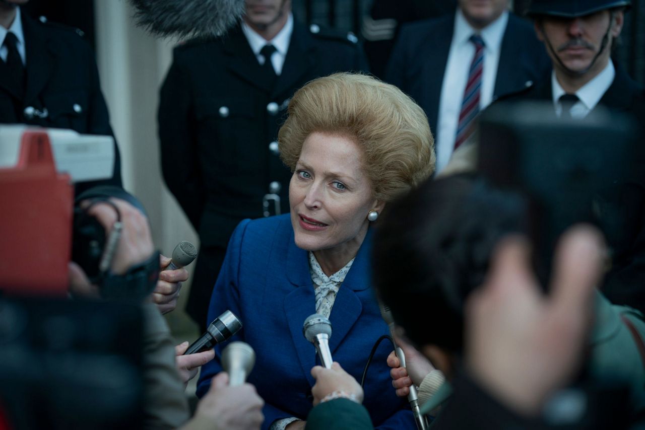 Gillian Anderson brings uncanny 'Iron Lady' to 'The Crown'
