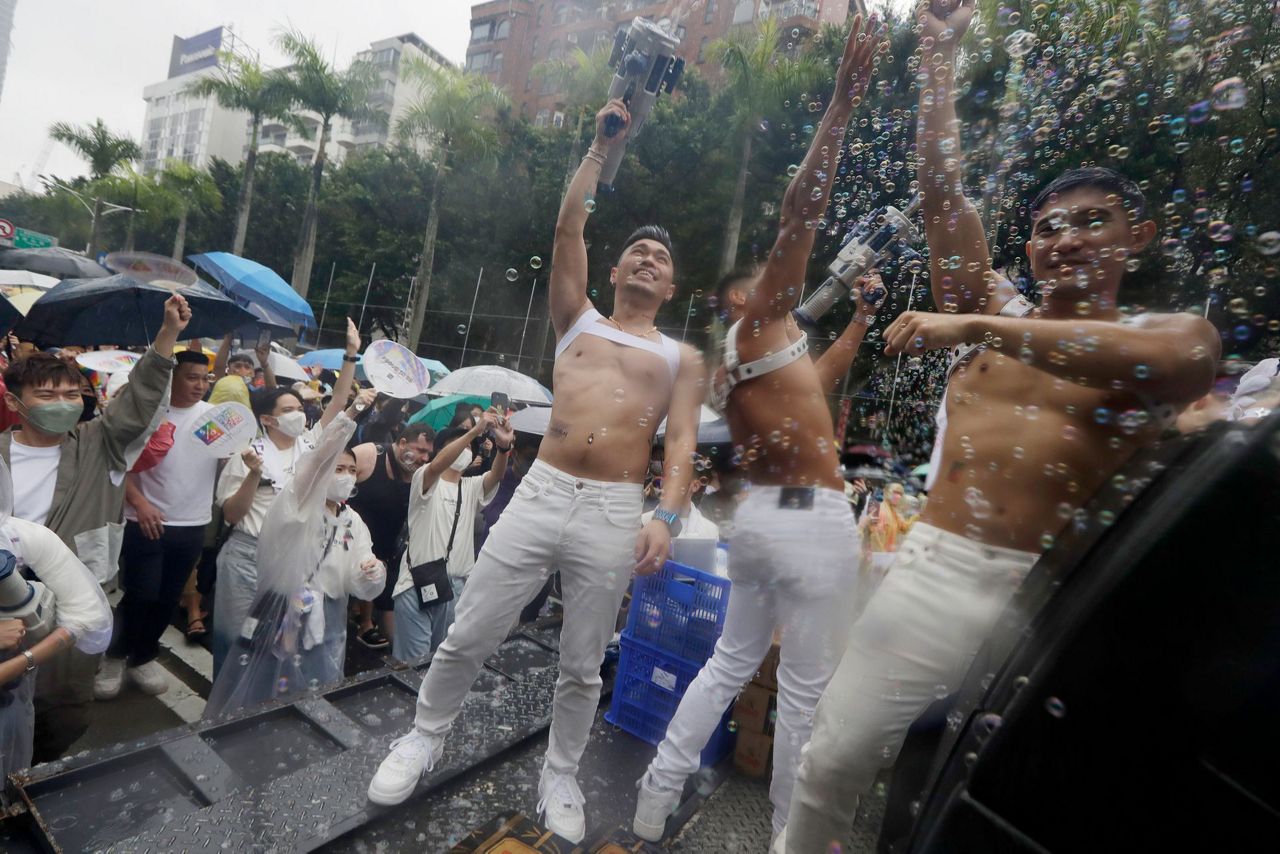 120,000 Parade At Taiwan Pride Despite Rain