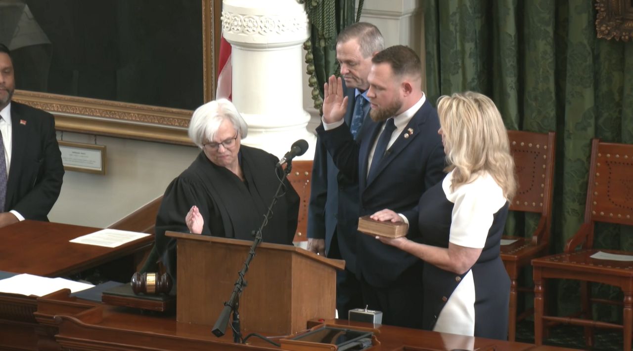 North Texas Democrat Taylor Rehmet sworn into office after upset victory