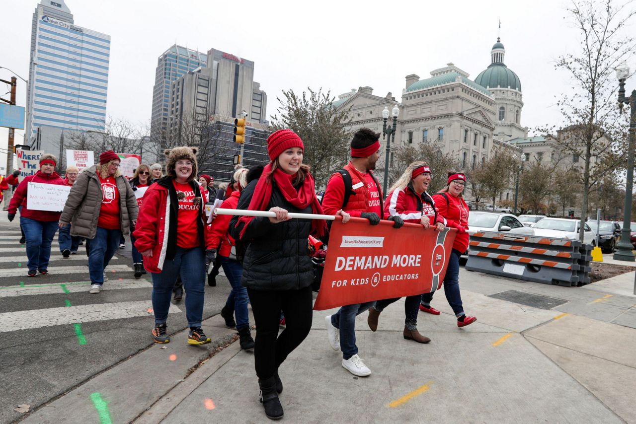 Thousands of teachers pack Indiana Statehouse for protest