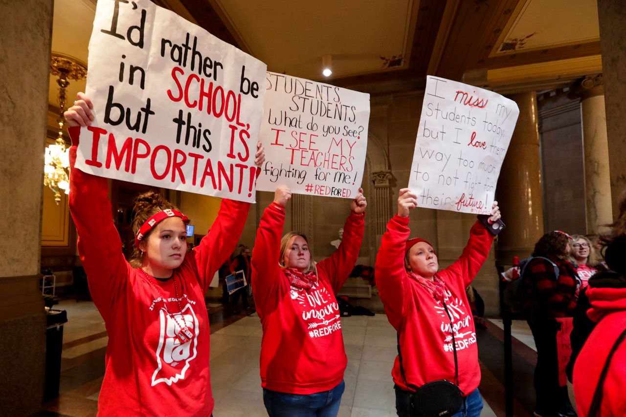 Thousands of teachers pack Indiana Statehouse for protest