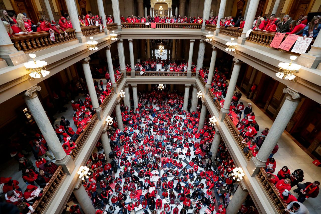 Thousands of teachers pack Indiana Statehouse for protest