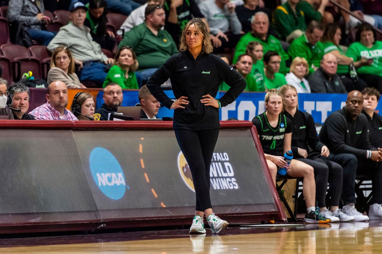 Tennessee hires Marshall's Kim Caldwell as the Lady Vols' 4th-ever coach