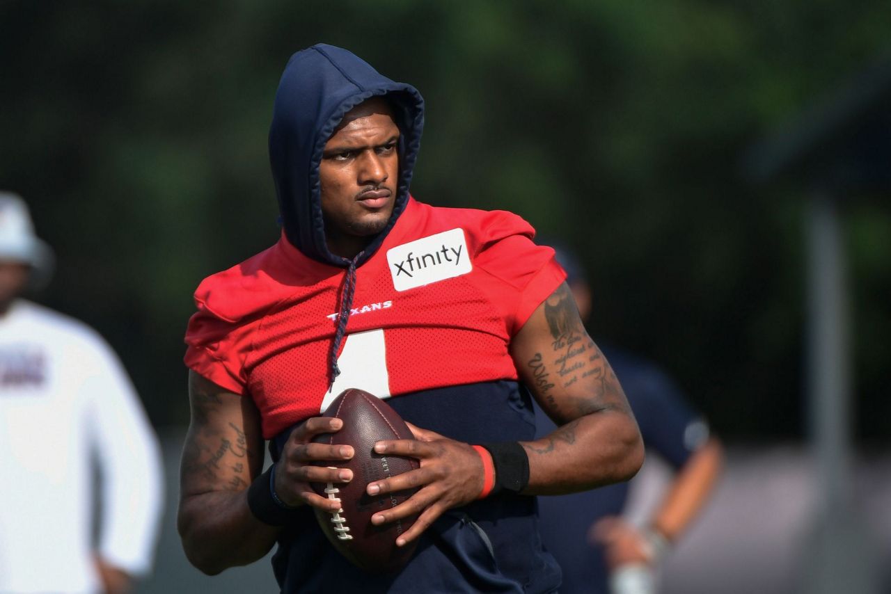 Grand jury looks at Deshaun Watson sex assault allegations