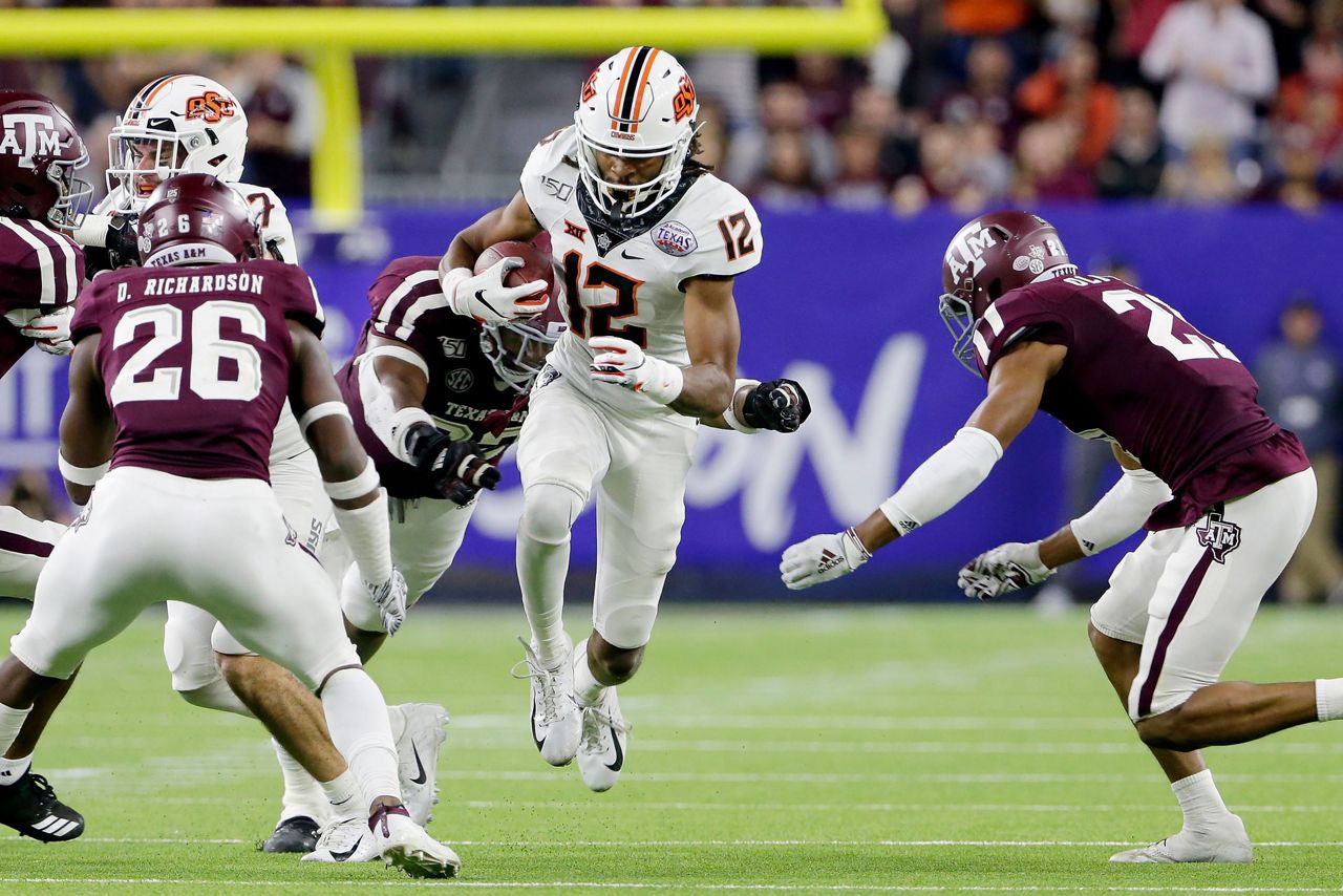 Mond leads A&M to 24-21 win over Oklahoma St. in Texas Bowl