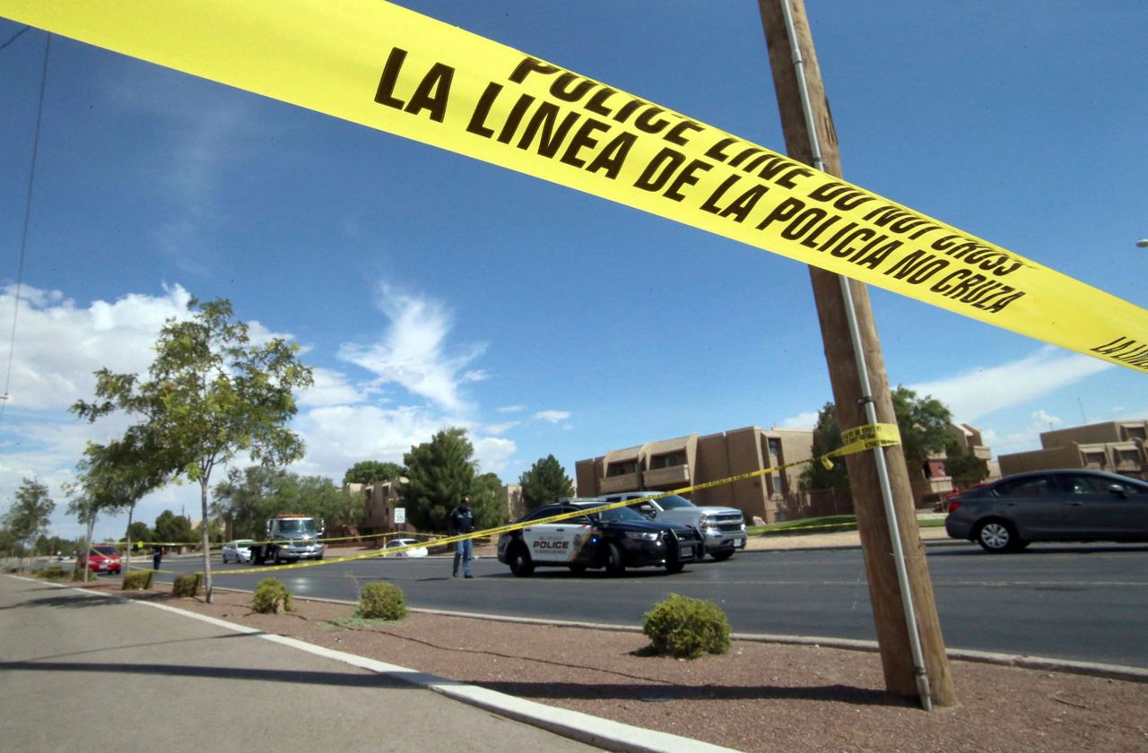 Police warn of an active shooter at an El Paso, Texas, mall