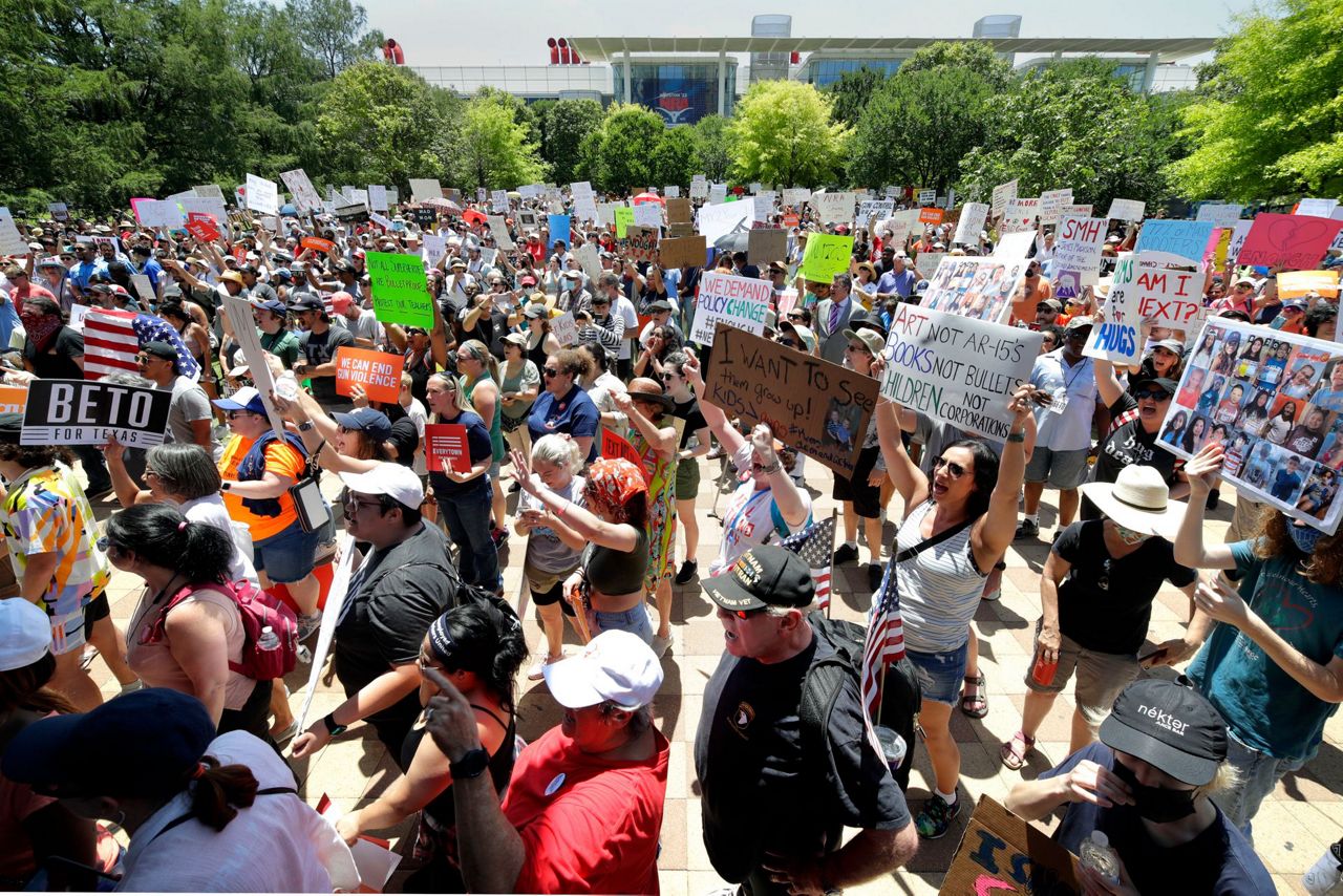 NRA opens gun convention in Texas after school massacre