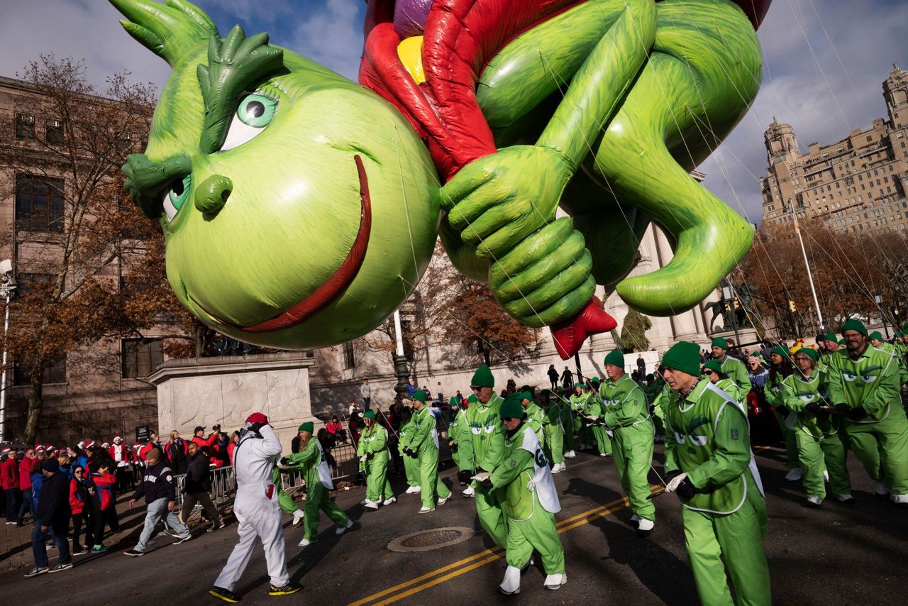 What fast food restaurants open on thanksgiving day